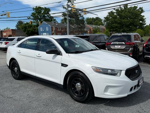 Used 2018 Ford Taurus Police Interceptor AWD image 7