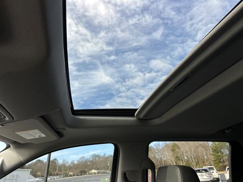 Used 2020 Chevrolet Silverado 1500 RST image 24