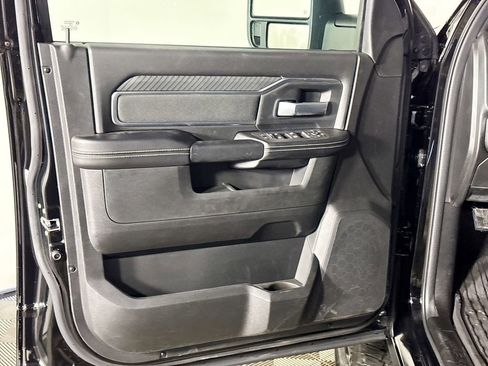 New 2026 RAM 3500 Big Horn AWD/4WD image 10
