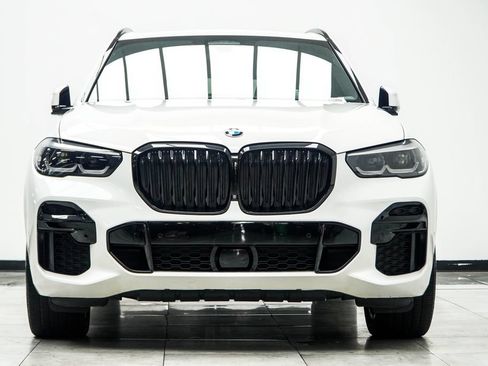 Used 2022 BMW X5 M50i AWD/4WD image 8