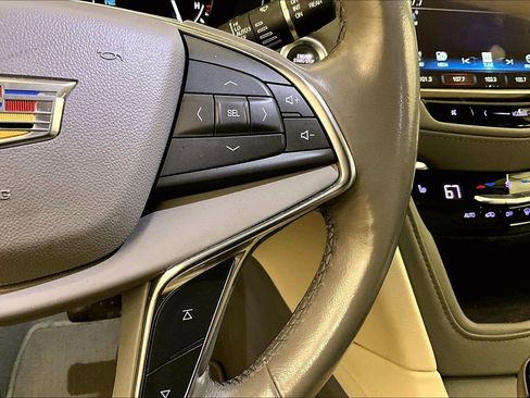 Used 2019 Cadillac XT5 Luxury image 18
