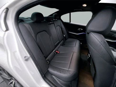 Used 2020 BMW 330i Sedan w/ Convenience Package image 24