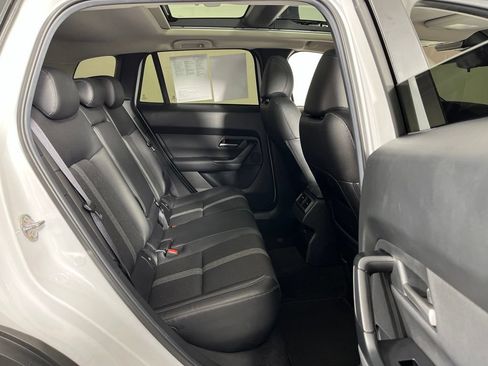 Used 2025 MAZDA CX-50 AWD 2.5 S w/ Premium Package image 16