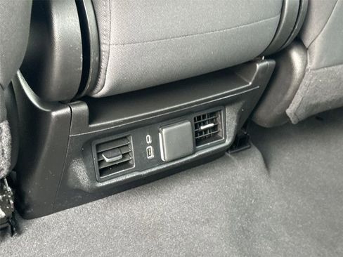 Used 2024 Chevrolet Silverado 1500 LT w/ Protection Package AWD/4WD image 19