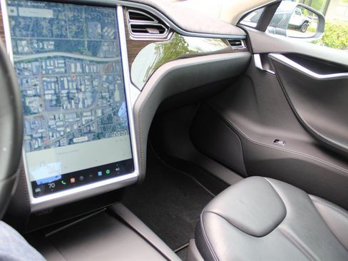 Used 2015 Tesla Model S 85D AWD/4WD image 19