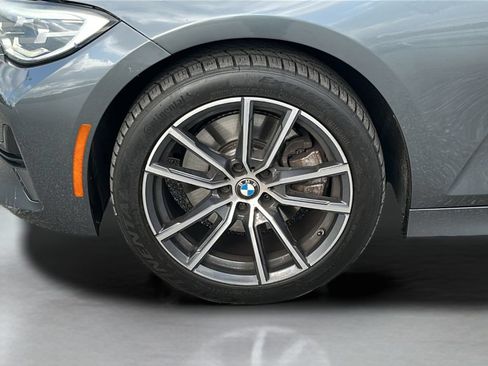 Used 2021 BMW 330i xDrive Sedan w/ Premium Package AWD/4WD image 26