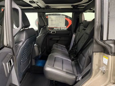 New 2025 Ford Bronco Badlands image 15