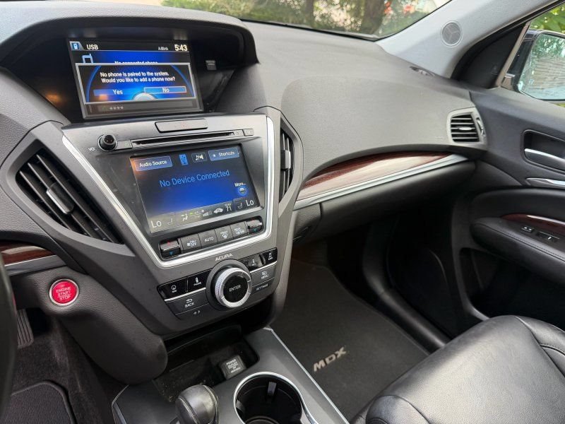 Used 2015 Acura MDX w/ Technology Package AWD/4WD image 13