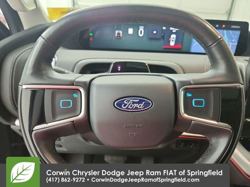 Used 2025 Ford Expedition Max Platinum AWD/4WD image 13