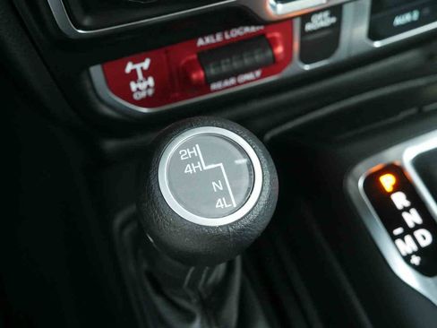 Certified 2026 Jeep Gladiator Mojave AWD/4WD image 31