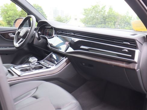Used 2023 Audi Q7 2.0T Premium AWD/4WD image 19