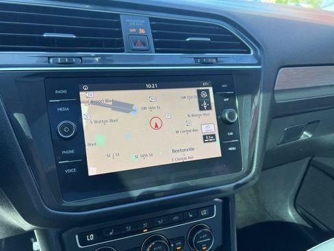 Used 2019 Volkswagen Tiguan S FWD image 17