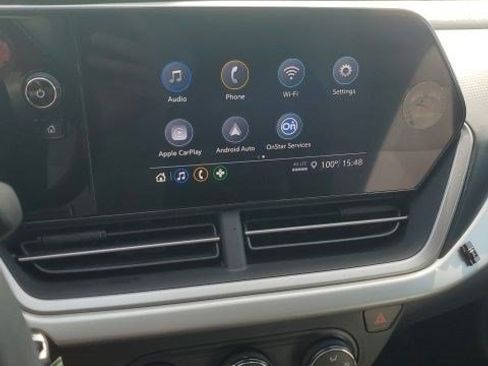 Used 2025 Chevrolet Trax LS w/ LS Convenience Package FWD image 12