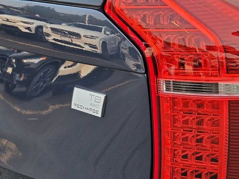 Certified 2024 Volvo XC90 T8 Plus w/ Protection Package Premier AWD/4WD image 11