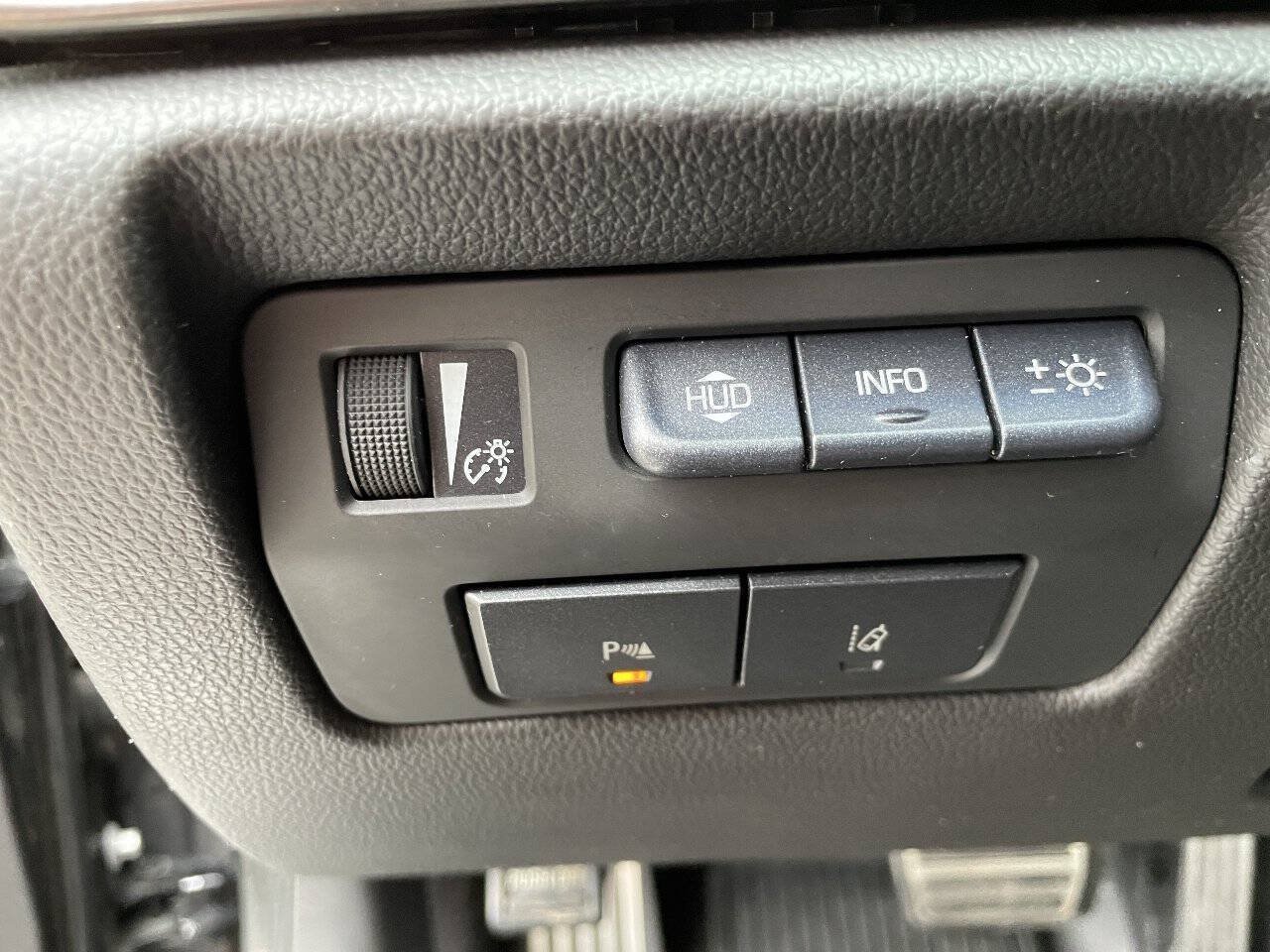 Used 2013 Cadillac ATS Premium RWD image 20