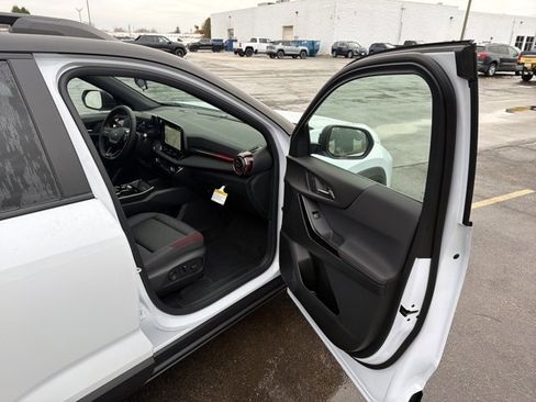 New 2026 Chevrolet Equinox RS w/ Convenience Package III image 28