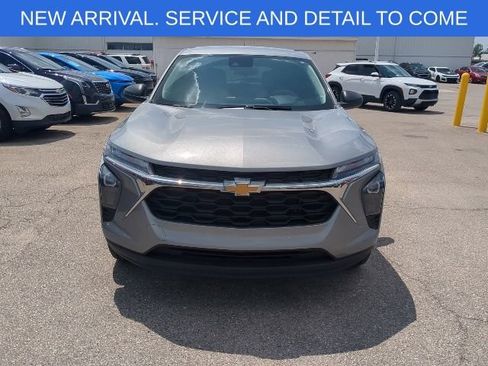 Certified 2024 Chevrolet Trax LS FWD image 12