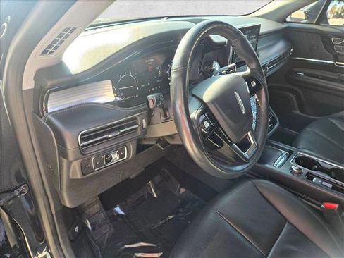 Used 2022 Lincoln Corsair FWD w/ Premium Package image 10