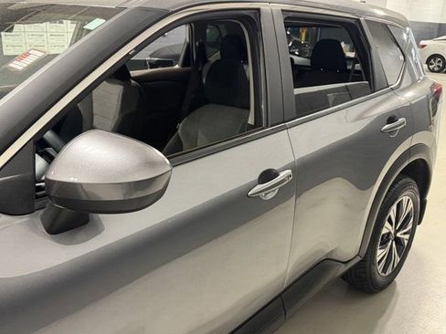 Used 2023 Nissan Rogue SV AWD/4WD image 25