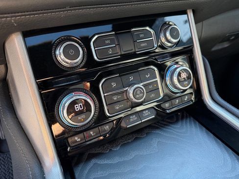 Used 2021 GMC Yukon XL Denali w/ Denali Ultimate Package image 13