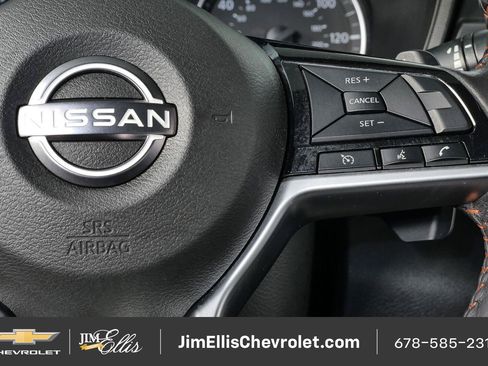 Used 2024 Nissan Altima 2.5 SR FWD image 10