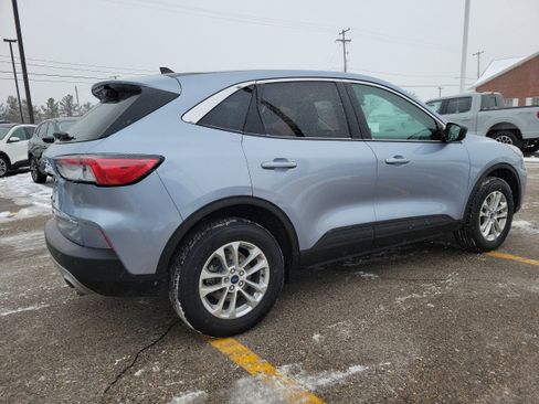 Certified 2022 Ford Escape SE w/ Convenience Package image 4