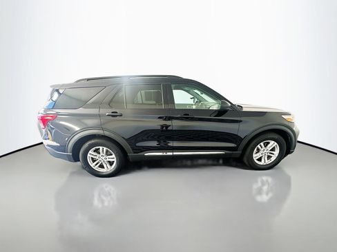Used 2021 Ford Explorer XLT RWD image 8