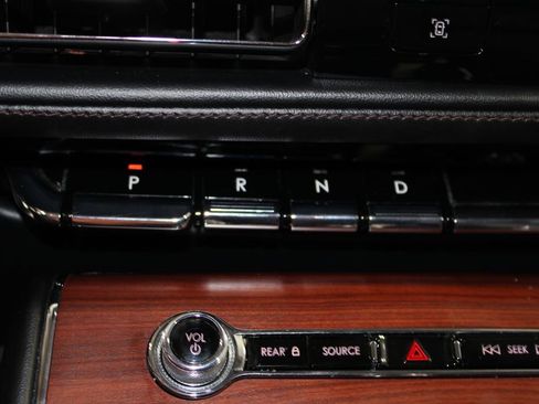 Used 2022 Lincoln Aviator Reserve w/ Equipment Group 201A image 49