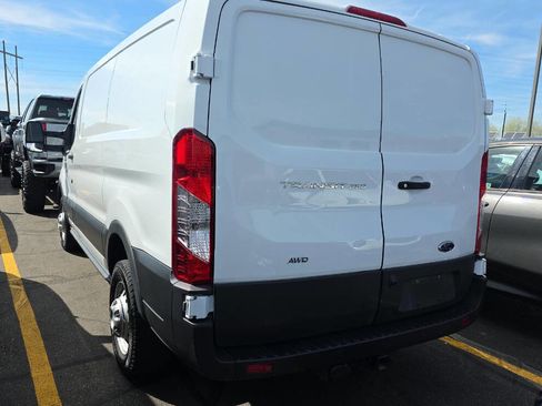 Used 2023 Ford Transit 250 Low Roof AWD image 4