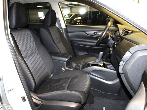 Used 2020 Nissan Rogue SV w/ Premium Package AWD/4WD image 31