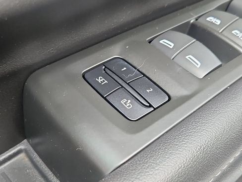 Used 2022 Chevrolet Tahoe Z71 AWD/4WD image 22