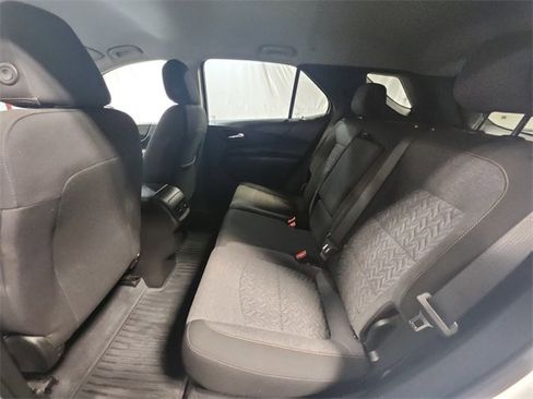 Used 2022 Chevrolet Equinox LT image 17