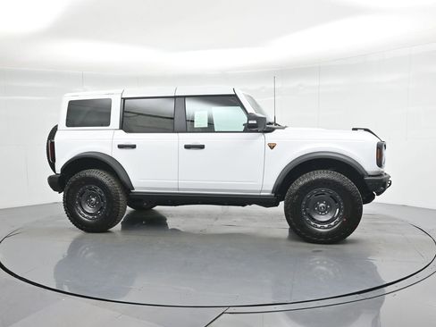 New 2025 Ford Bronco Badlands image 24