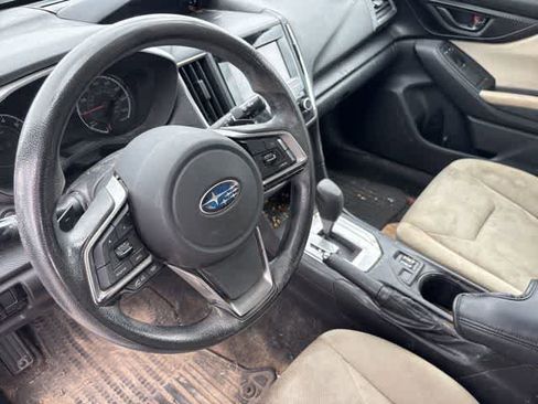 Used 2017 Subaru Impreza 2.0i Premium image 10