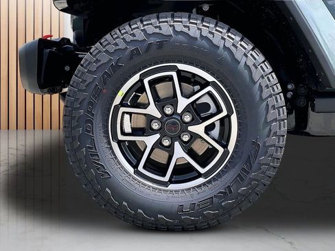 New 2026 Jeep Gladiator Rubicon AWD/4WD image 30