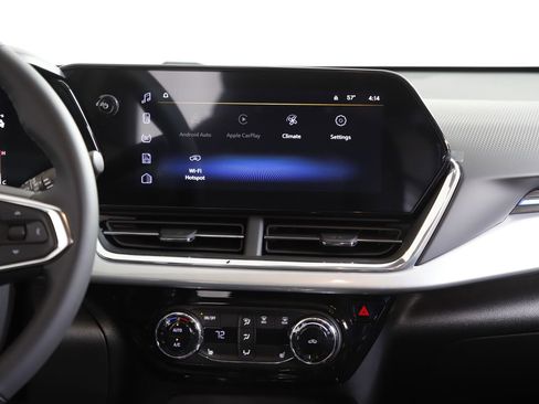 New 2026 Chevrolet Trax LT w/ Sunroof Package FWD image 14