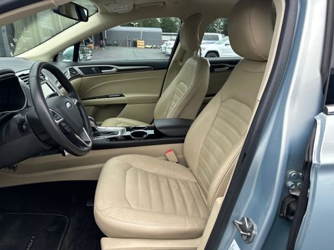 Used 2013 Ford Fusion SE FWD image 9