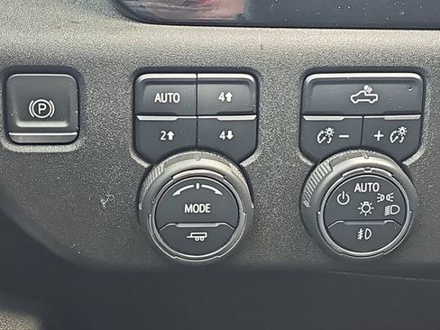 Used 2022 Chevrolet Silverado 1500 RST w/ Protection Package AWD/4WD image 19