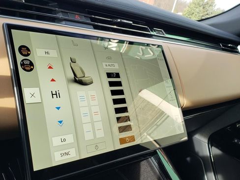 New 2026 Land Rover Range Rover Sport SE image 24