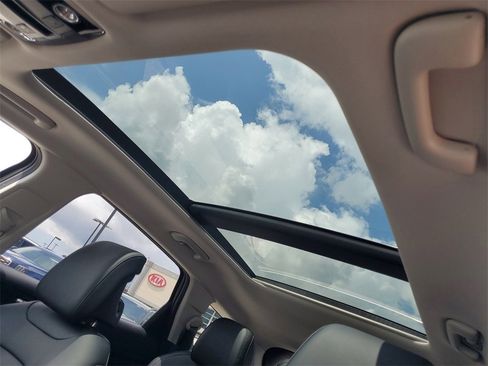 New 2026 Kia Sportage SX image 10