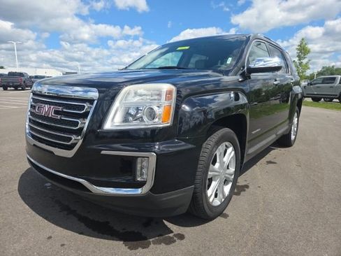 Used 2017 GMC Terrain SLT w/ Open Road Package FWD image 3