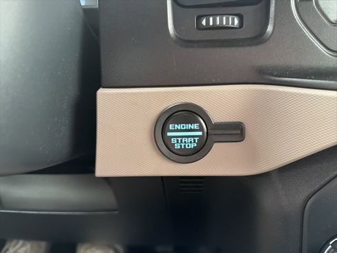 Used 2022 Ford Bronco Wildtrak image 40