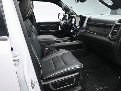 Used 2020 RAM 1500 Limited w/ Body Color Bumper Group image 26