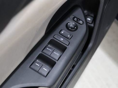 Used 2019 Honda Insight EX image 21