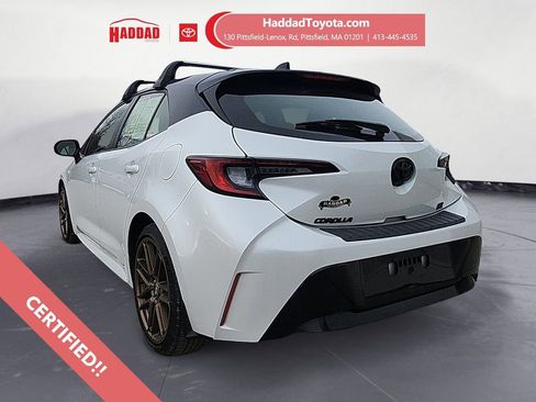 Certified 2025 Toyota Corolla Hatchback w/ SE Package image 3