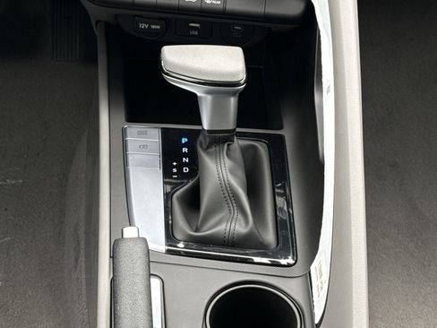 New 2026 Hyundai Elantra SE image 21