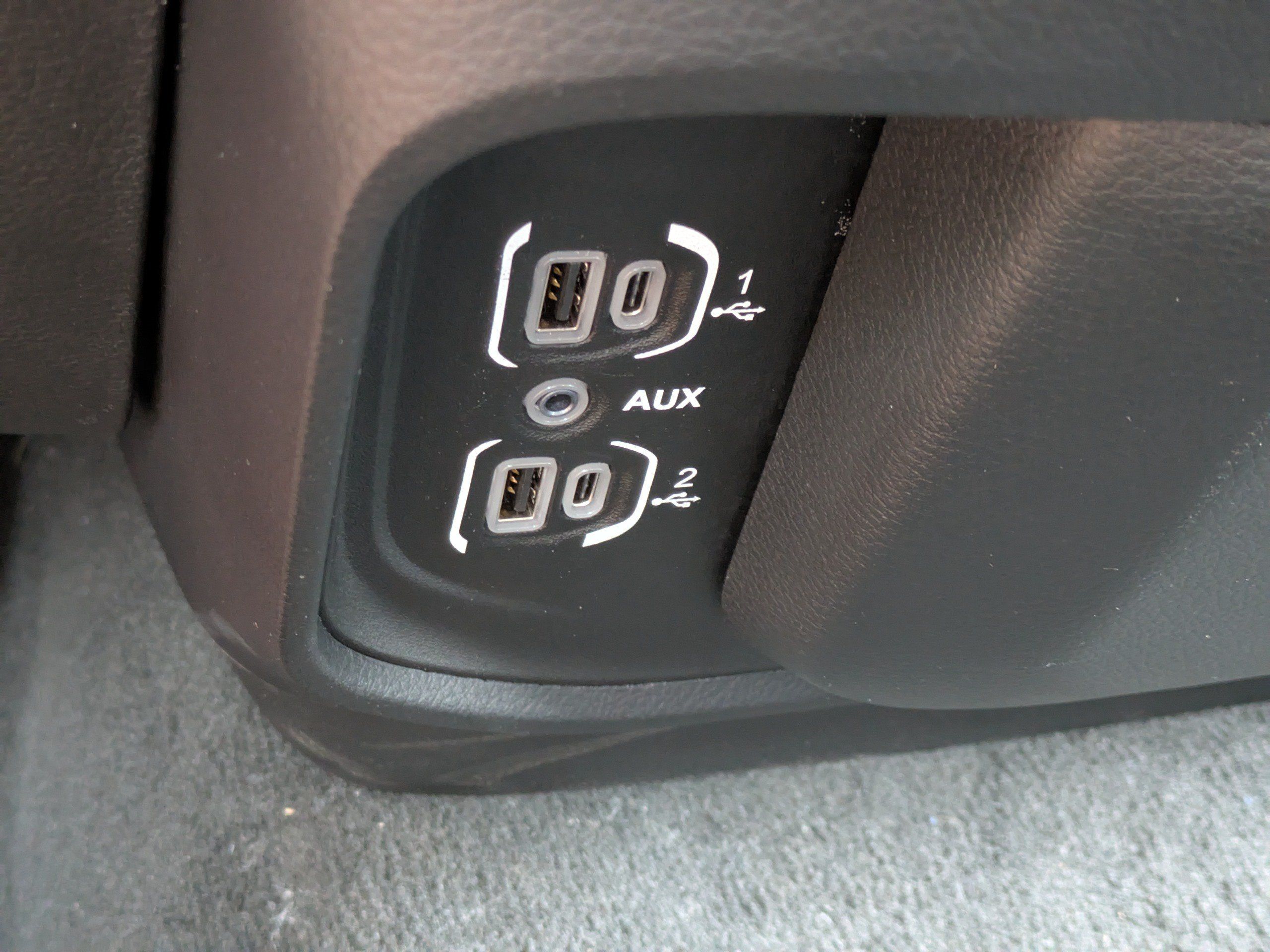 Used 2022 RAM 1500 Laramie AWD/4WD image 28