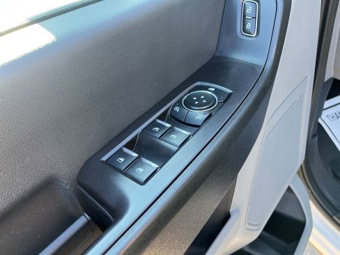 Used 2023 Ford F250 XL AWD/4WD image 12