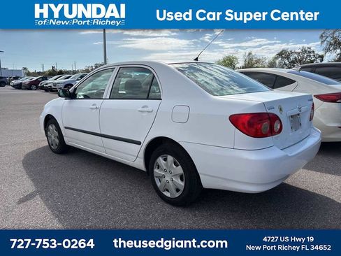 Used 2007 Toyota Corolla CE image 2
