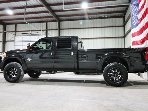 Used 2015 Ford F350 Platinum image 6